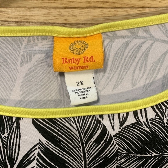 Ruby Rd Long Sleeve Blouse Black White Striped With Yellow Trim 2X Palm Leaves - Picture 5 of 10